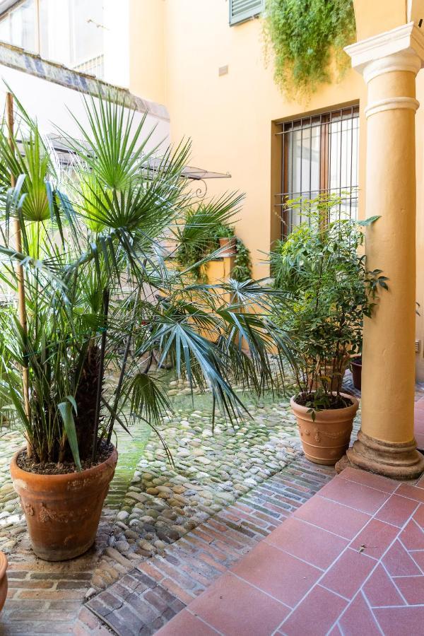 شقة La Casa Del Vescovo إيمولا المظهر الخارجي الصورة